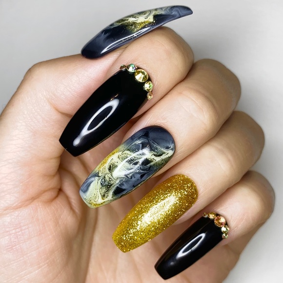 Alamani Designs Other - Custom gel press-on nails made by artisan set#1